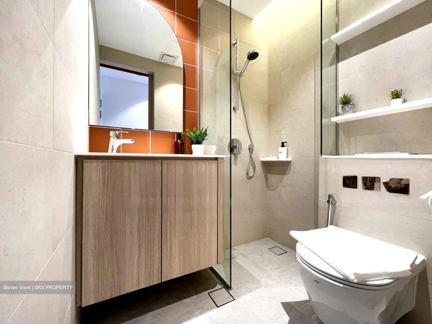 Serangoon Road (D8), Apartment #488612311